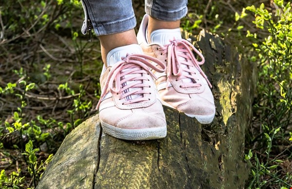 Zomerschoenen voor dames: deze schoenen mogen niet ontbreken in jouw garderobe!